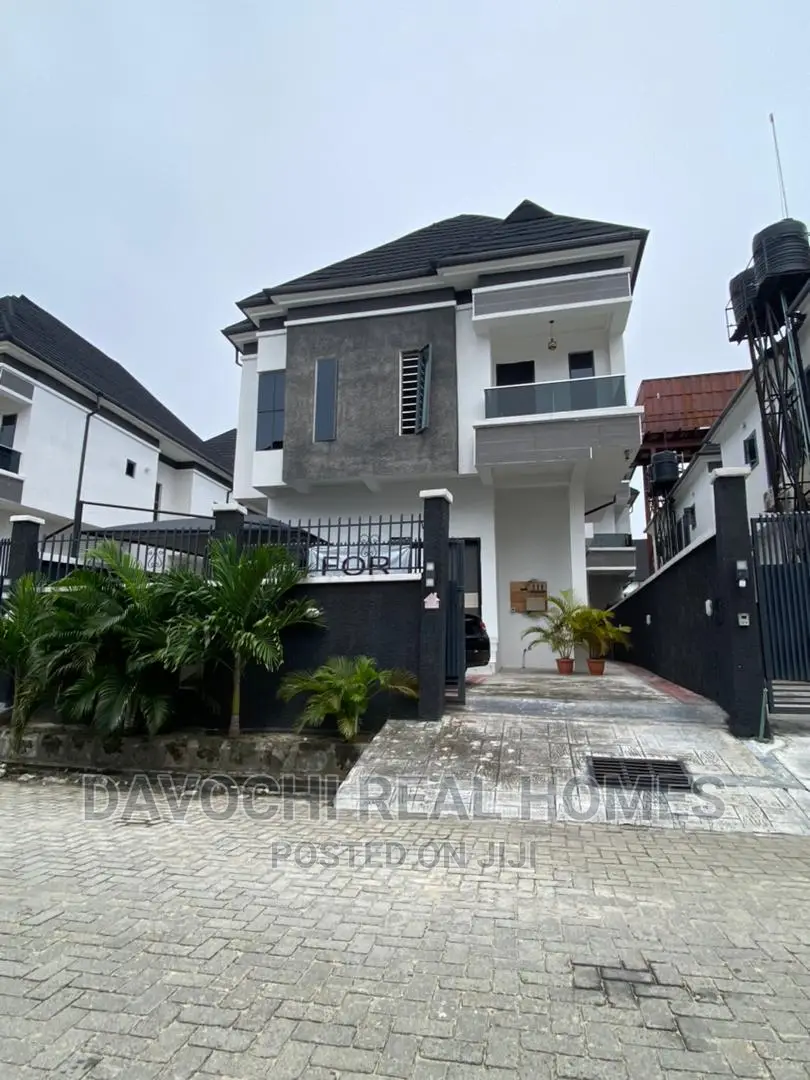 4bdrm Duplex in Chevron Drive, Lekki for sale in Lekki