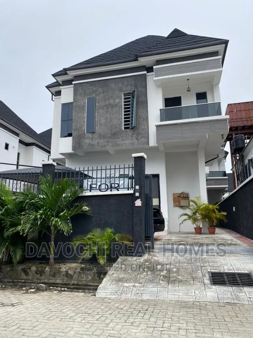 4bdrm Duplex in Chevron Drive, Lekki for sale in Lekki