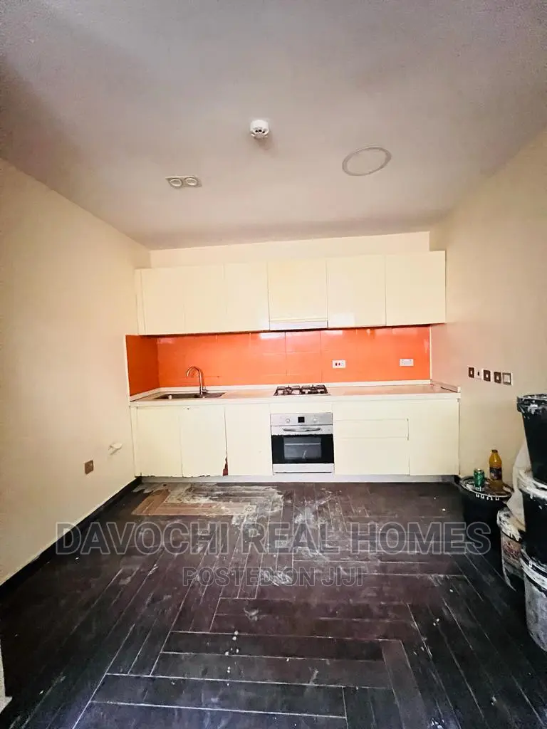 2bdrm Maisonette in Osapa London, Lekki for rent in Lekki