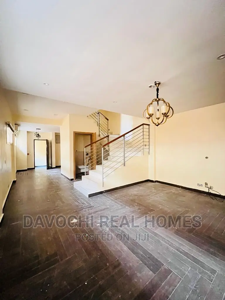 2bdrm Maisonette in Osapa London, Lekki for rent in Lekki