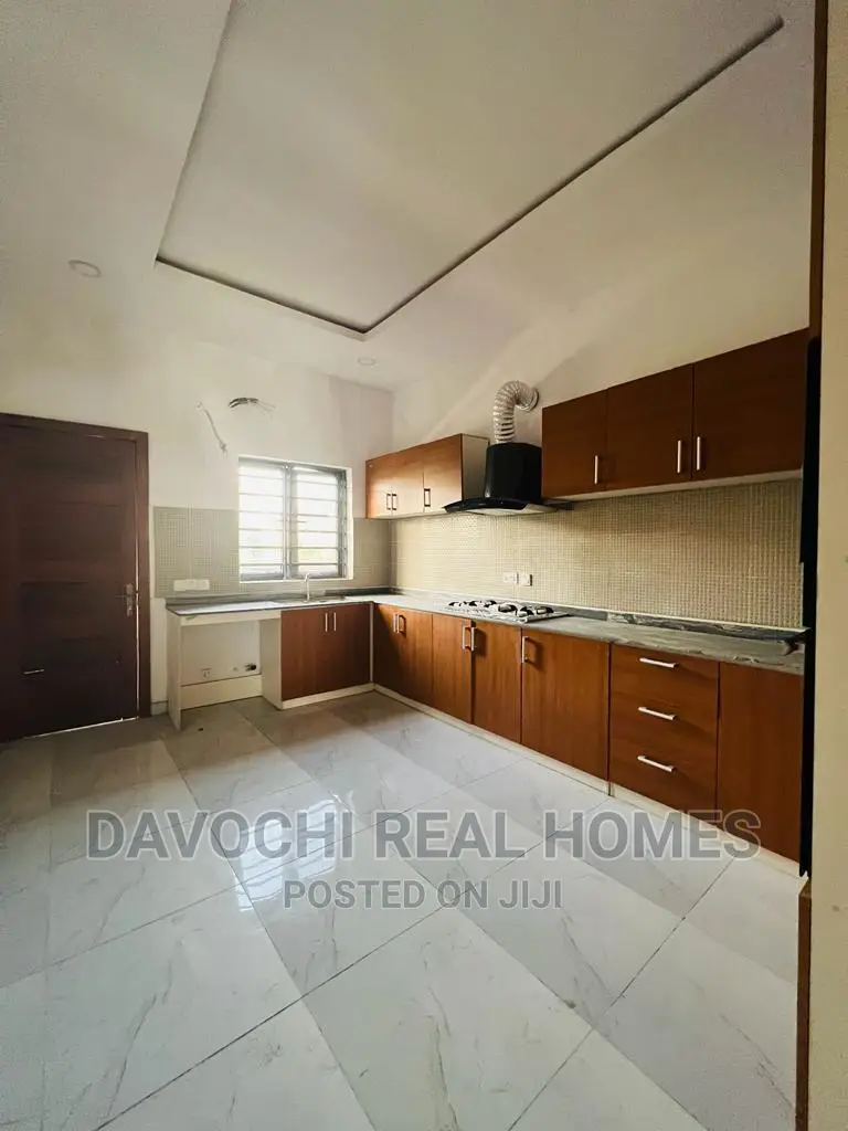 4bdrm Duplex in Osapa London Estate, Lekki for rent in Lekki