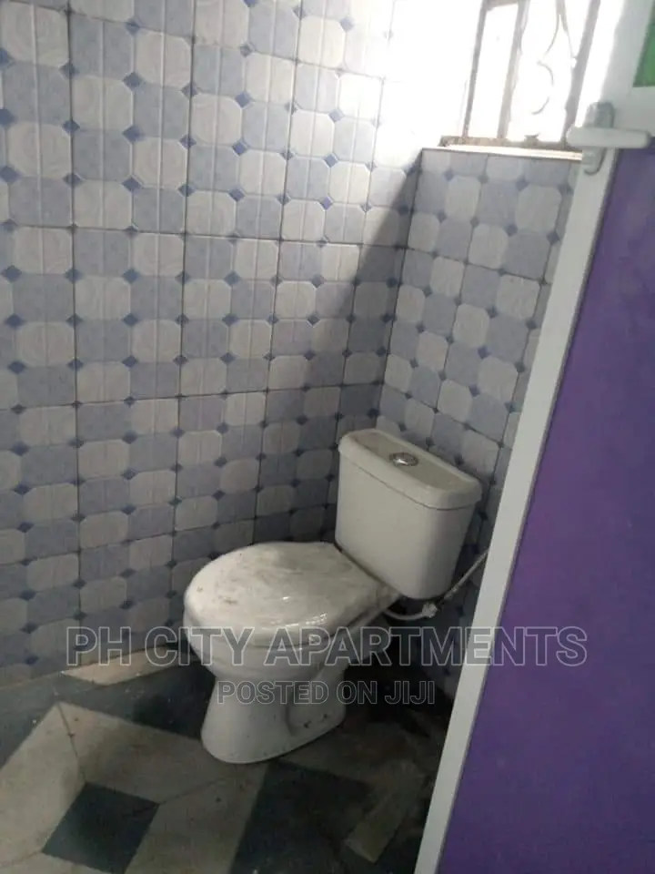 2bdrm Block of Flats in Cedarwood Estate, Port-Harcourt for rent in Port-Harcourt