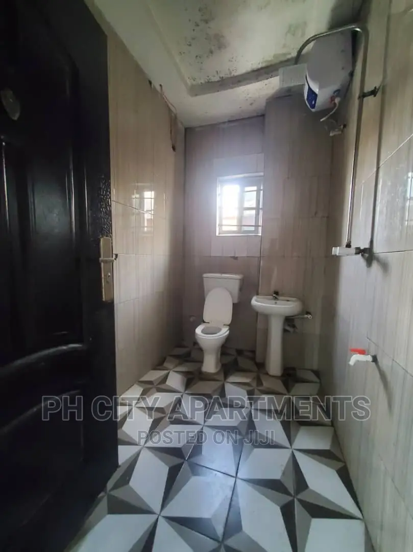 2bdrm Block of Flats in Port-Harcourt for rent in Port-Harcourt