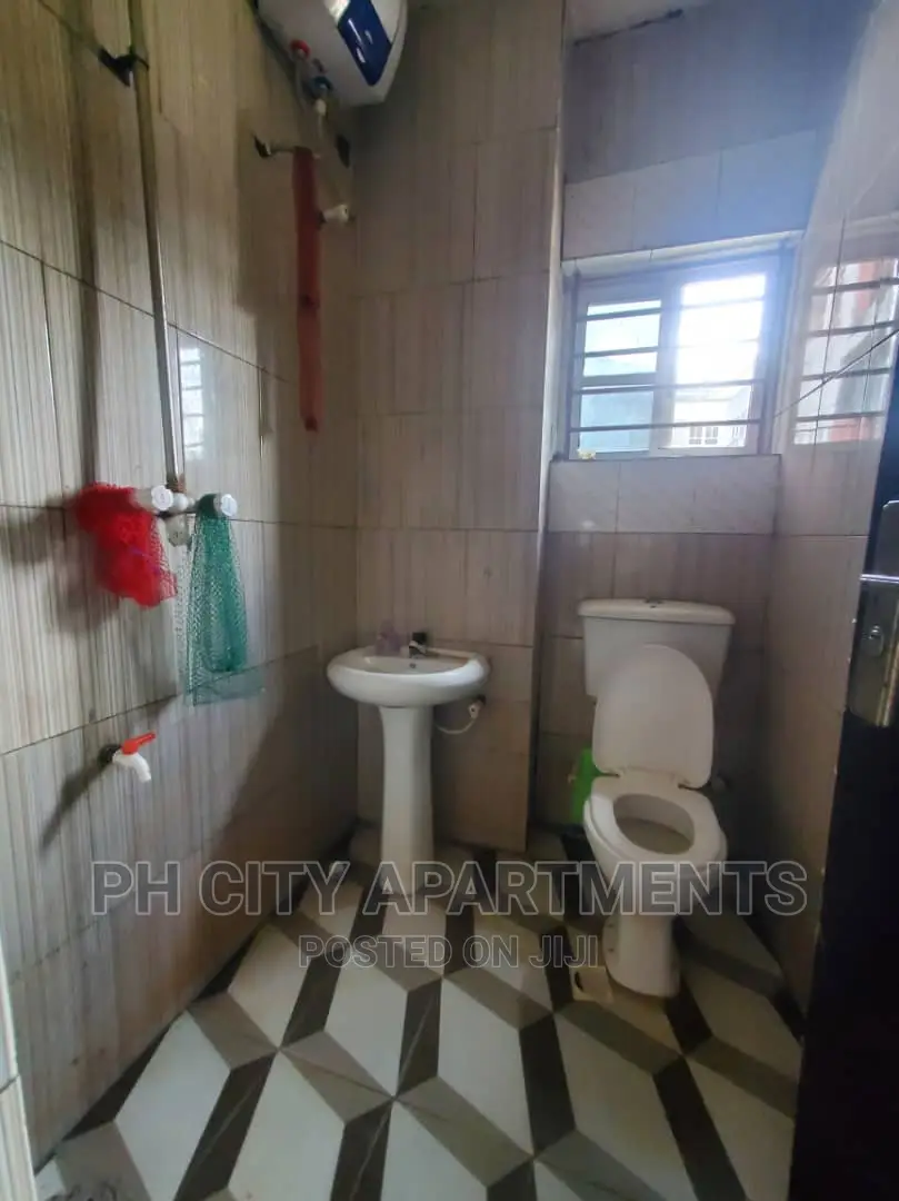 2bdrm Block of Flats in Port-Harcourt for rent in Port-Harcourt
