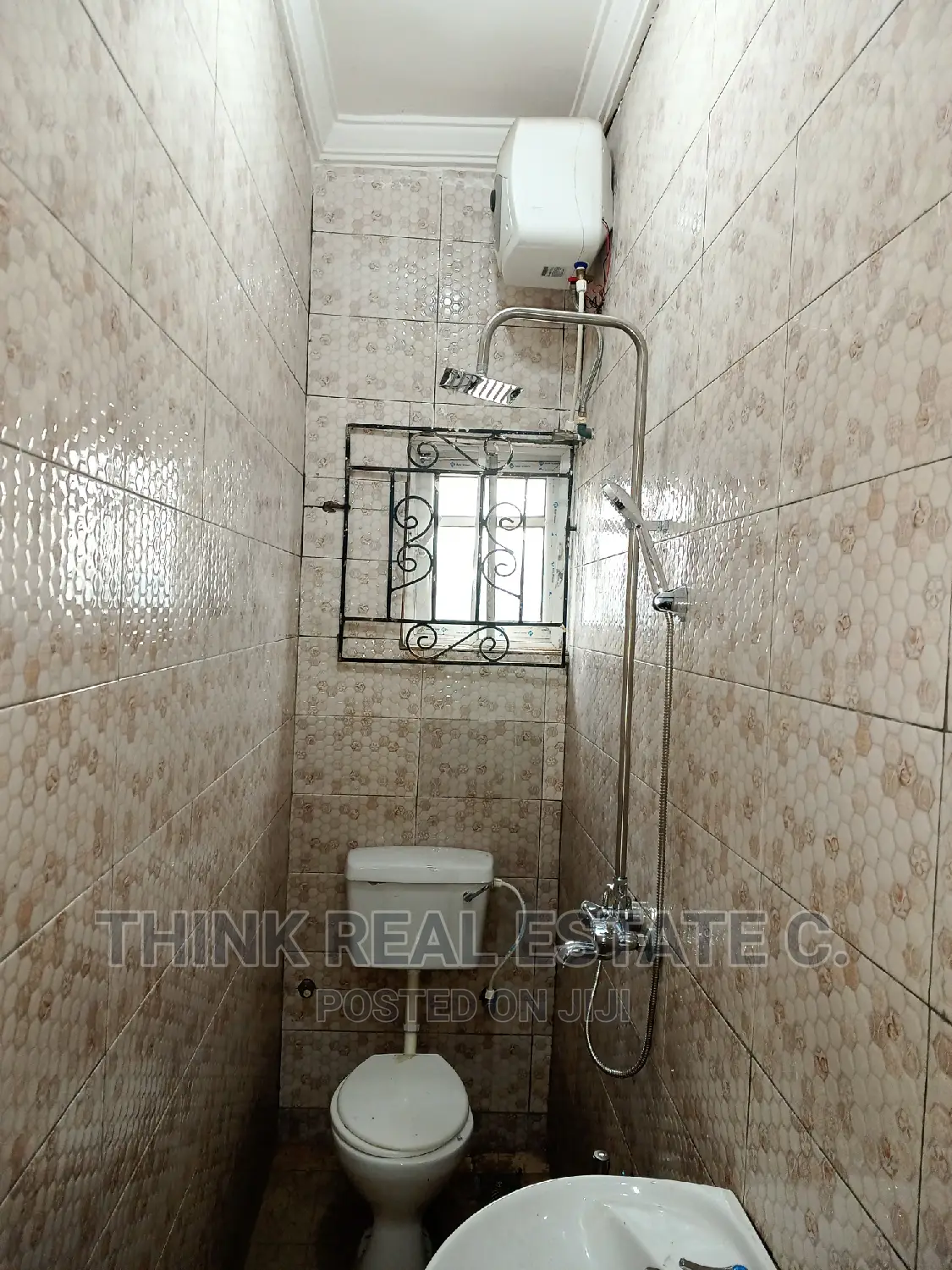 1bdrm Room & Parlour in Peanut,Sapele Road, Benin City for rent in Benin City