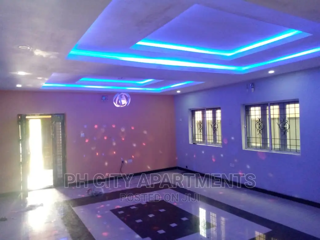 2bdrm Block of Flats in Port-Harcourt for rent in Port-Harcourt