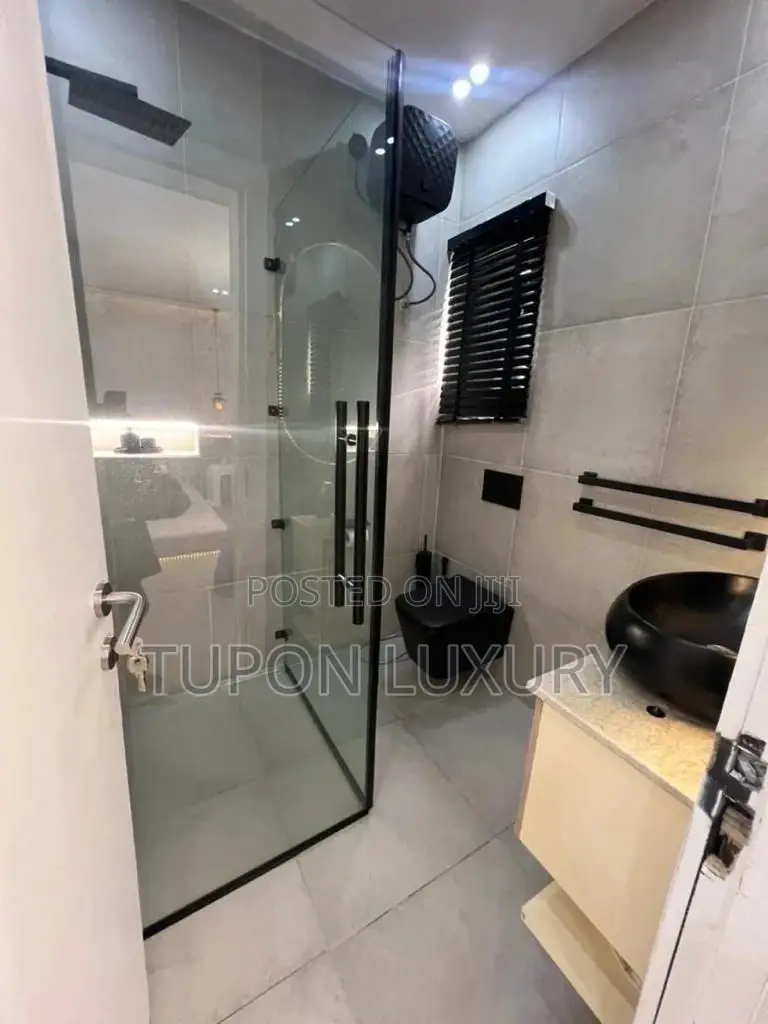 Tastefully Furnished 1 Bedroom Shortlet Apartment in Lekki