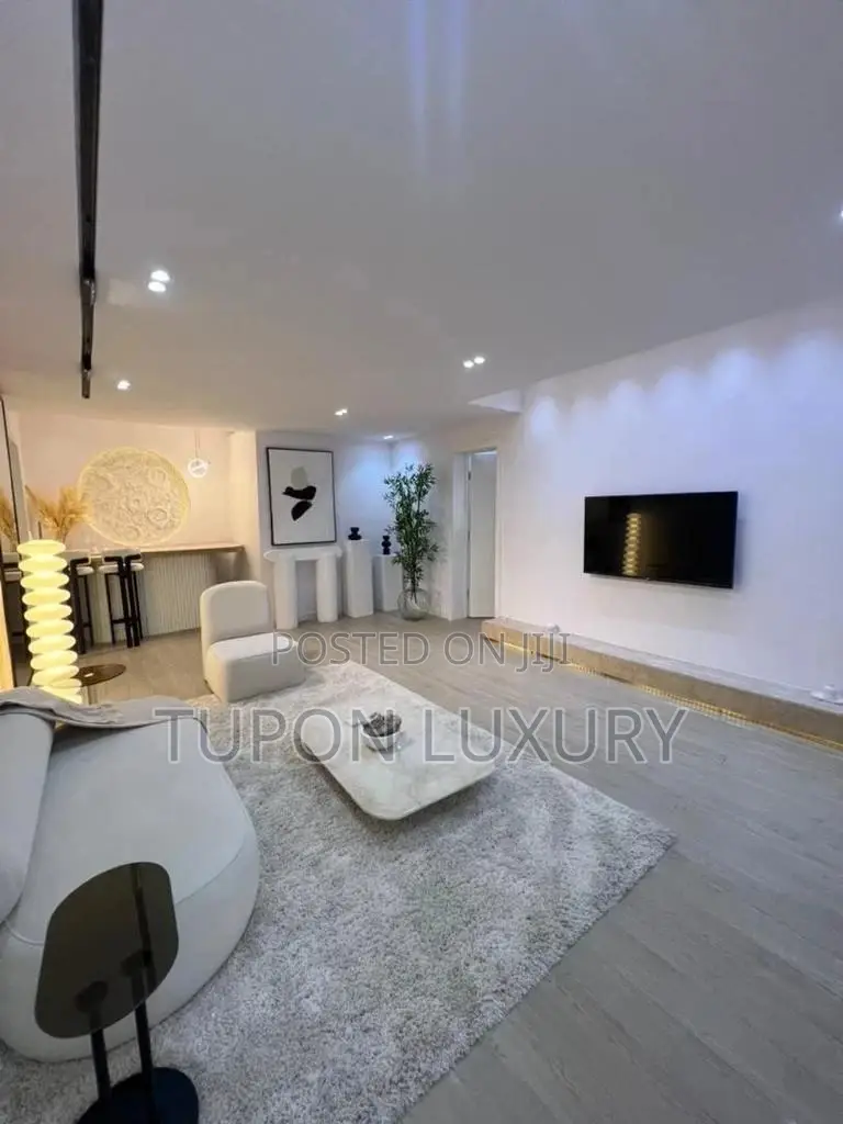 Tastefully Furnished 1 Bedroom Shortlet Apartment in Lekki