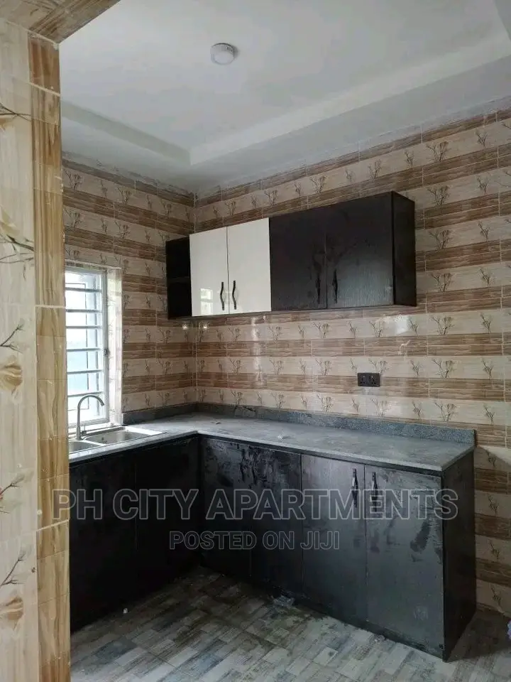 2bdrm Block of Flats in Port-Harcourt for sale in Port-Harcourt