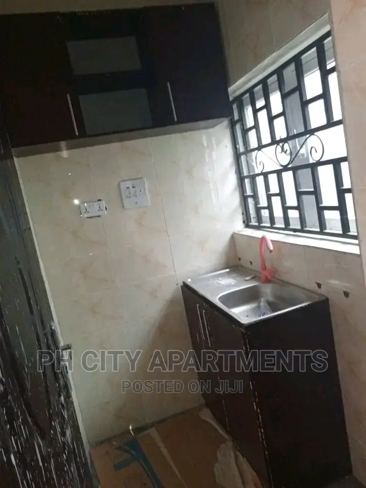 3bdrm Block of Flats in Port-Harcourt for sale in Port-Harcourt