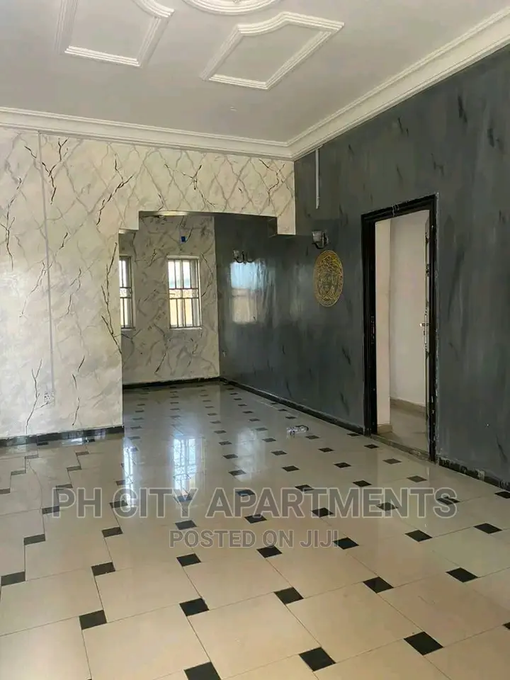 4bdrm Duplex in Stadium Road, Port-Harcourt for rent in Port-Harcourt