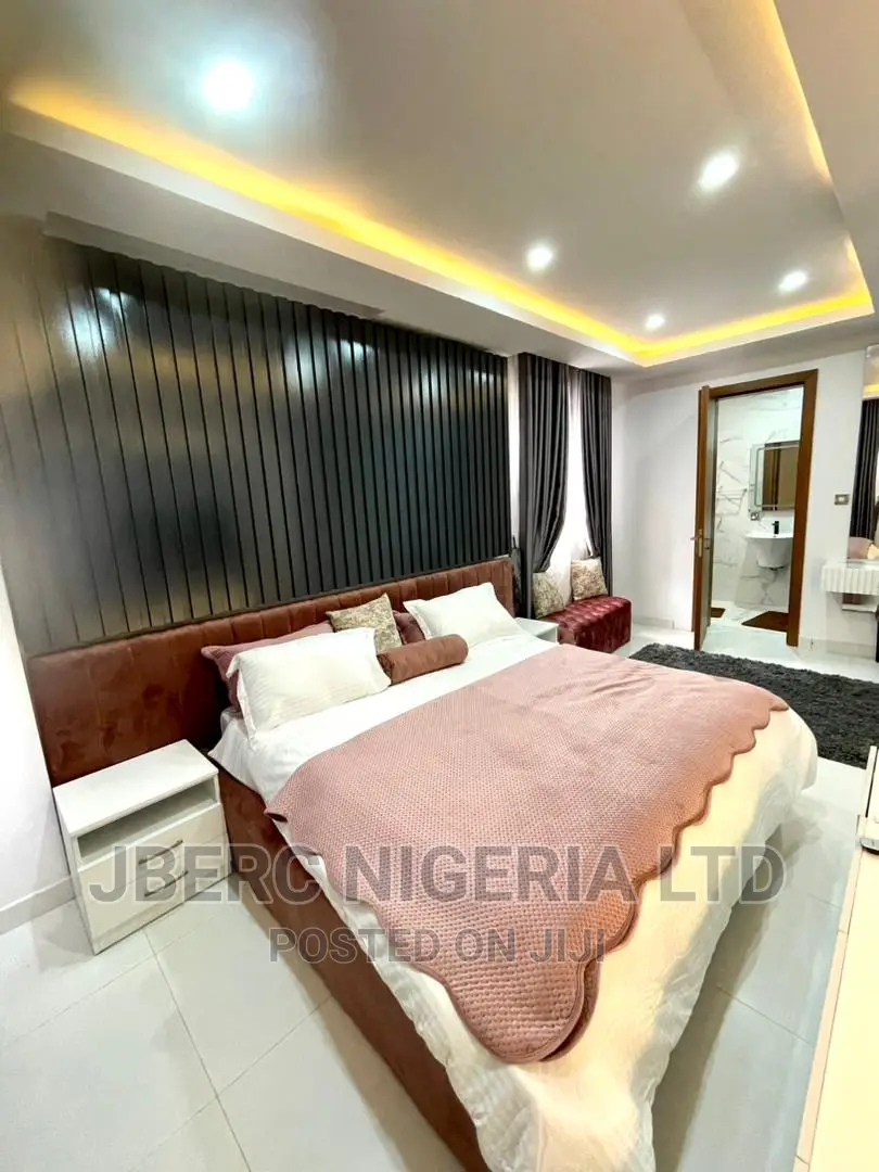 3bedroom Parkview Shortlet Stay in Parkview Estate