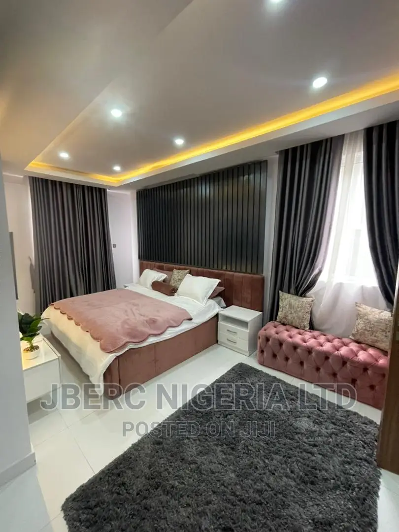 3bedroom Parkview Shortlet Stay in Parkview Estate