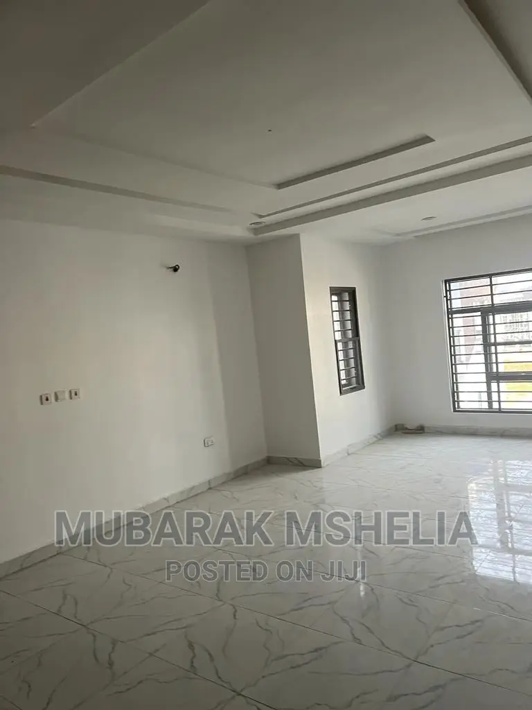4bdrm Duplex in Quantum Forte Estate, Jahi for rent in Jahi