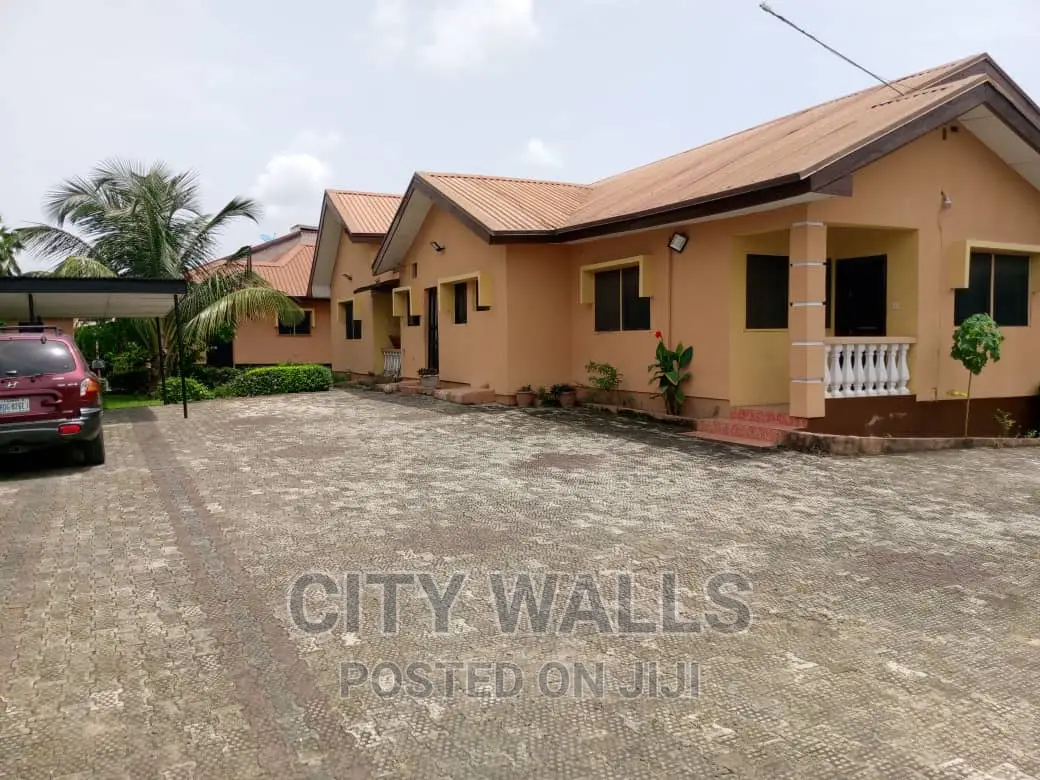 4bdrm Duplex in Cooperative Estate, Badore for rent in Badore