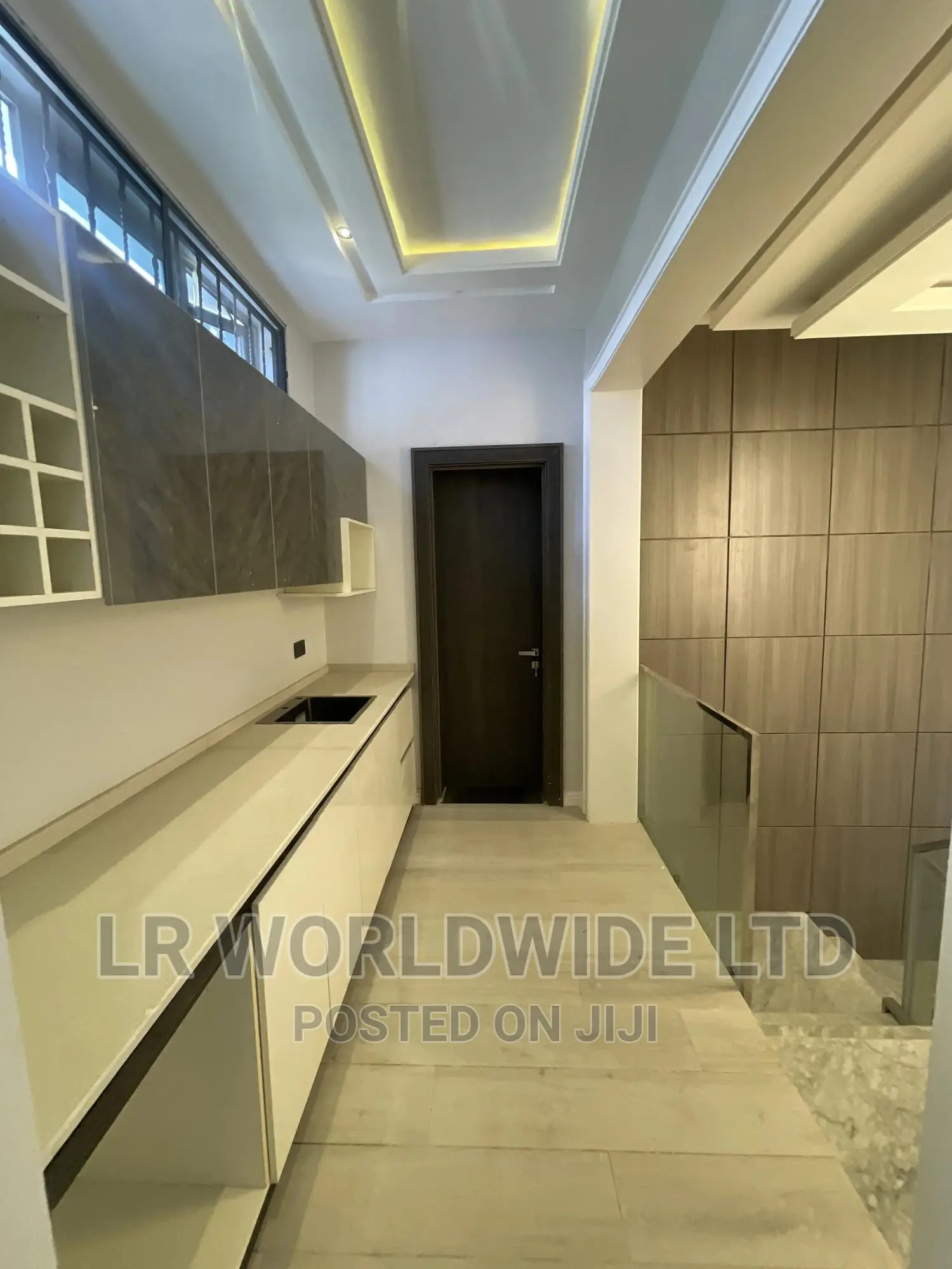 5bdrm Duplex in Riverpark, Lugbe District for sale in Lugbe District