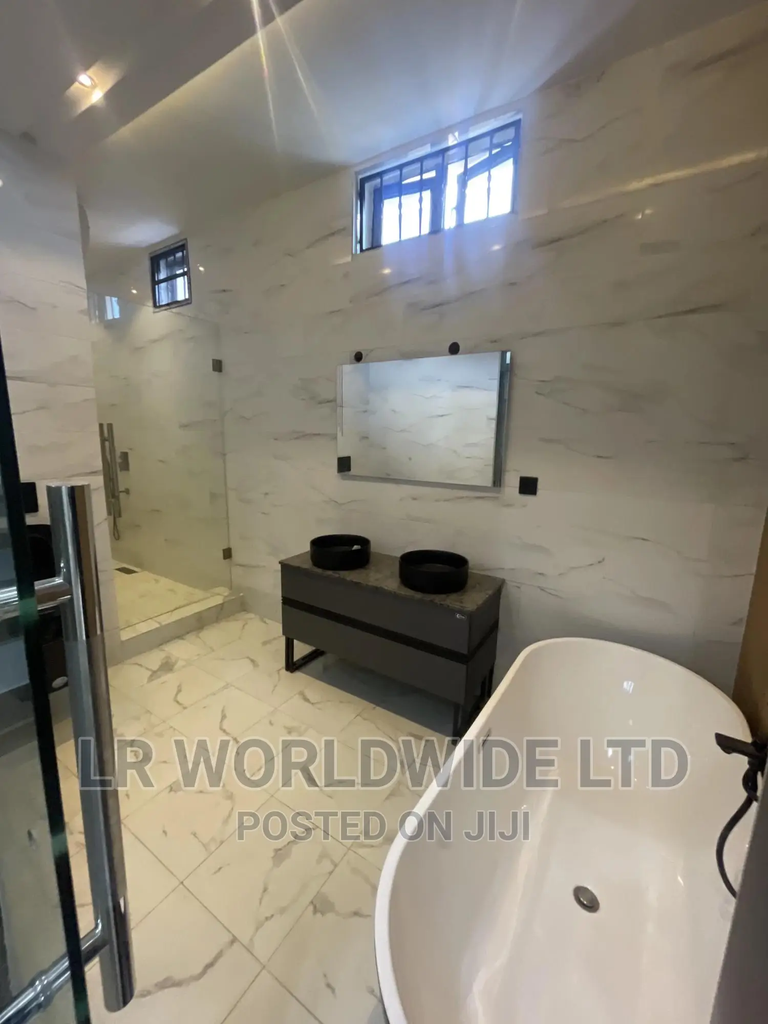 5bdrm Duplex in Riverpark, Lugbe District for sale in Lugbe District