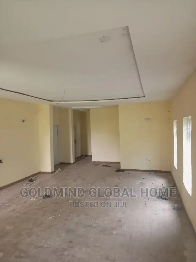 2bdrm Block of Flats in Apo, Zone B for sale in Zone B