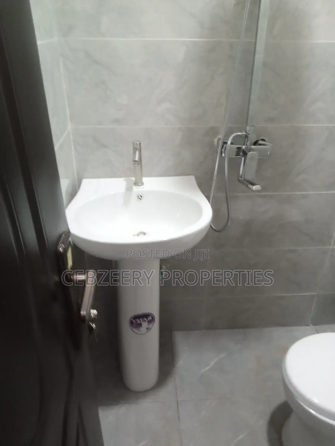 2bdrm Apartment in Yakoyo/Alagbole for rent in Yakoyo/Alagbole