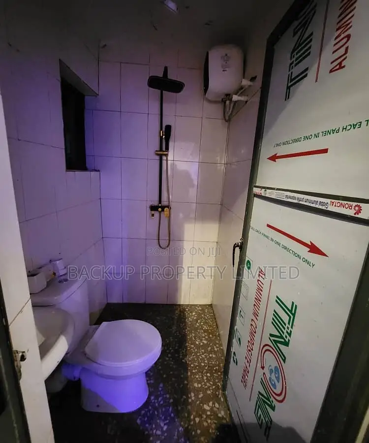 A Fully Furnished Studio Apartment in Jibowu