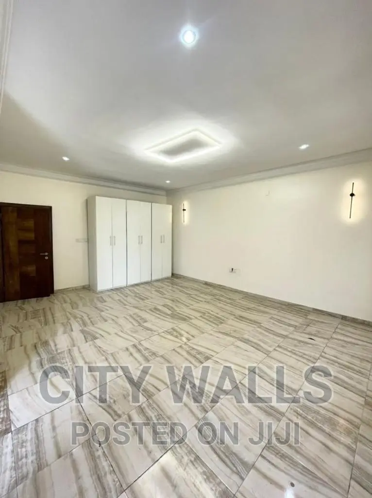 4bdrm Duplex in Lekki Phase 1 for rent in Lekki Phase 1