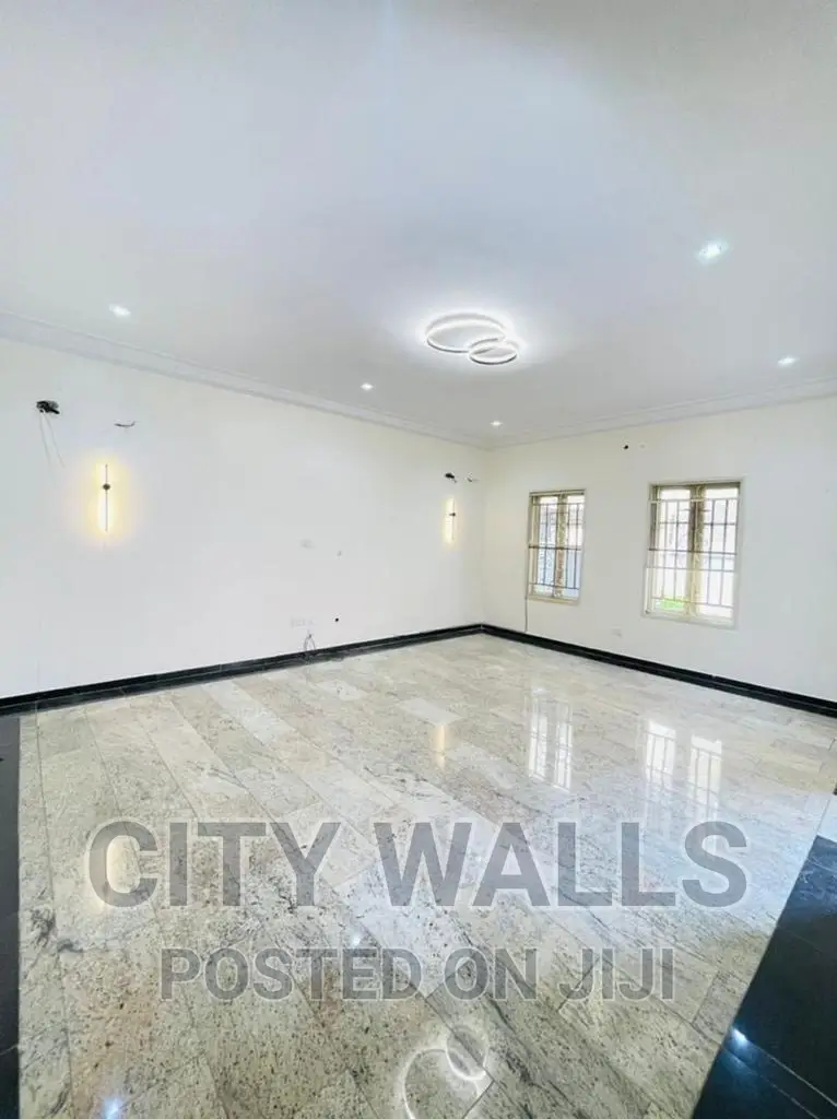 4bdrm Duplex in Lekki Phase 1 for rent in Lekki Phase 1