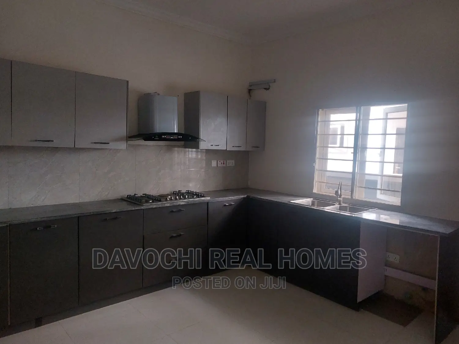 3bdrm Duplex in Orchid Road, Lekki for rent in Lekki