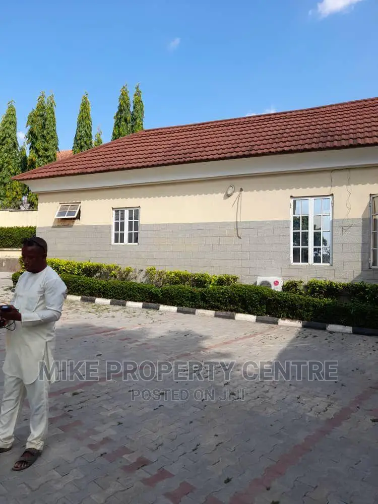 6bdrm Duplex in Asokoro for sale in Asokoro