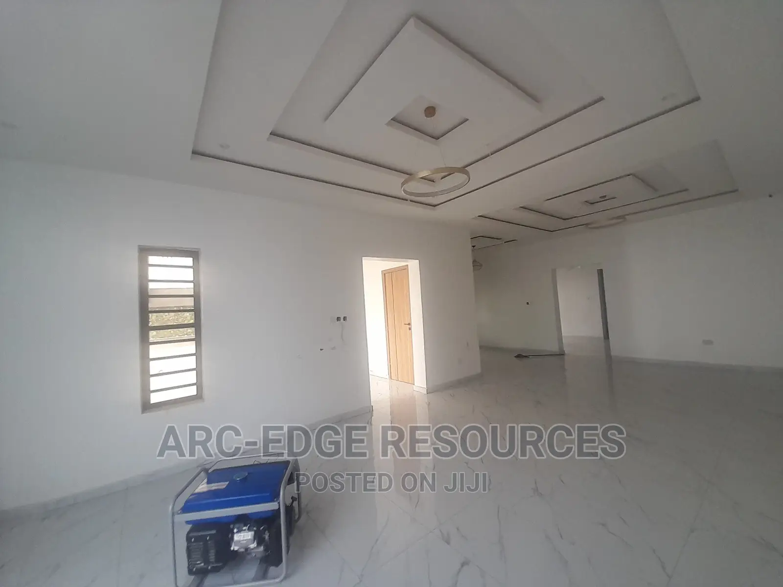 5bdrm Duplex in Lekki Phase 1 for sale in Lekki Phase 1