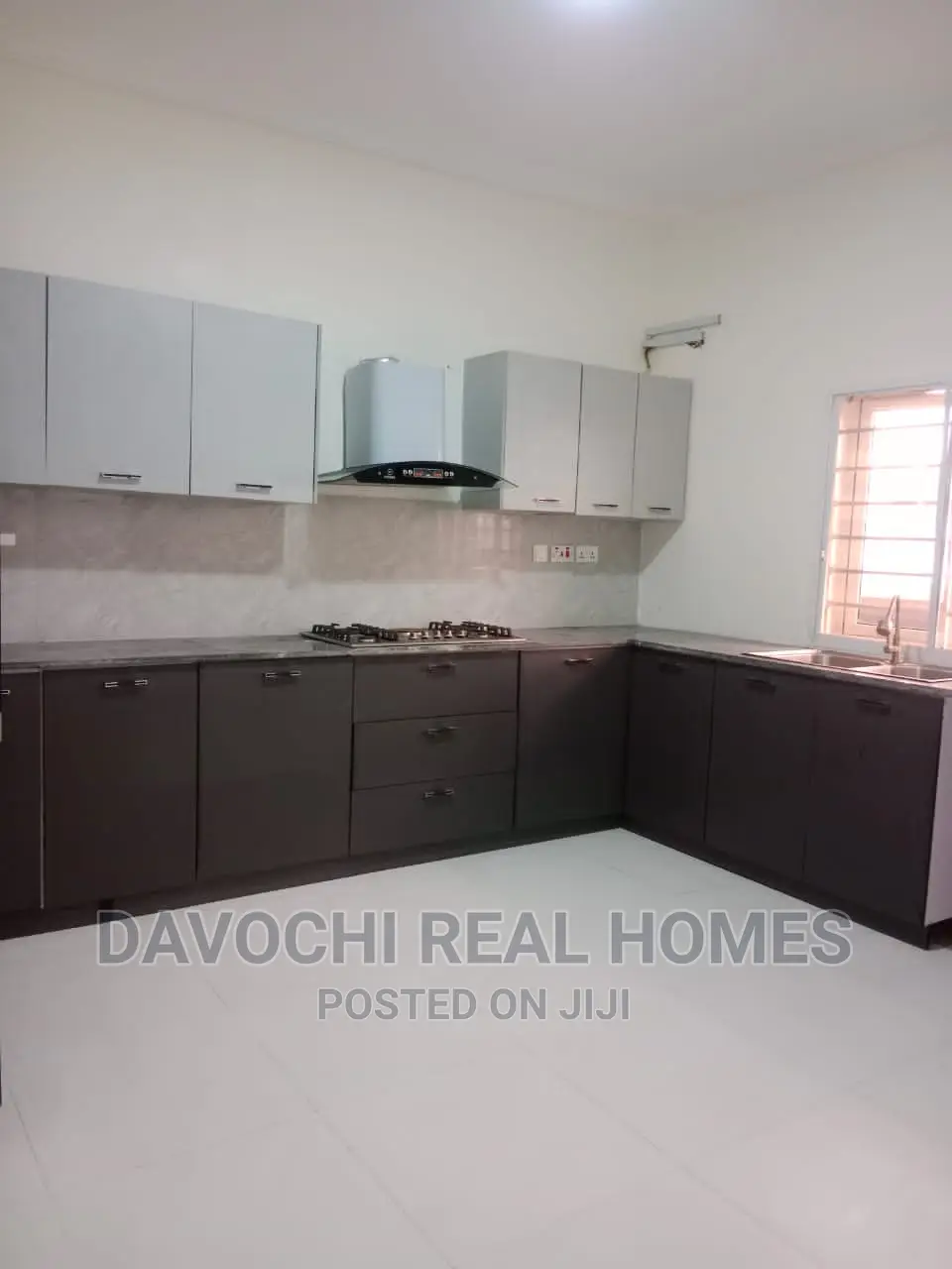3bdrm Duplex in Orchid Road, Lekki for rent in Lekki