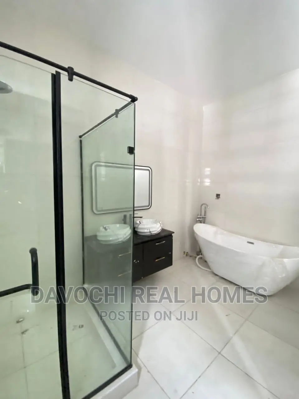 5bdrm Duplex in Orchid Road, Lekki for sale in Lekki