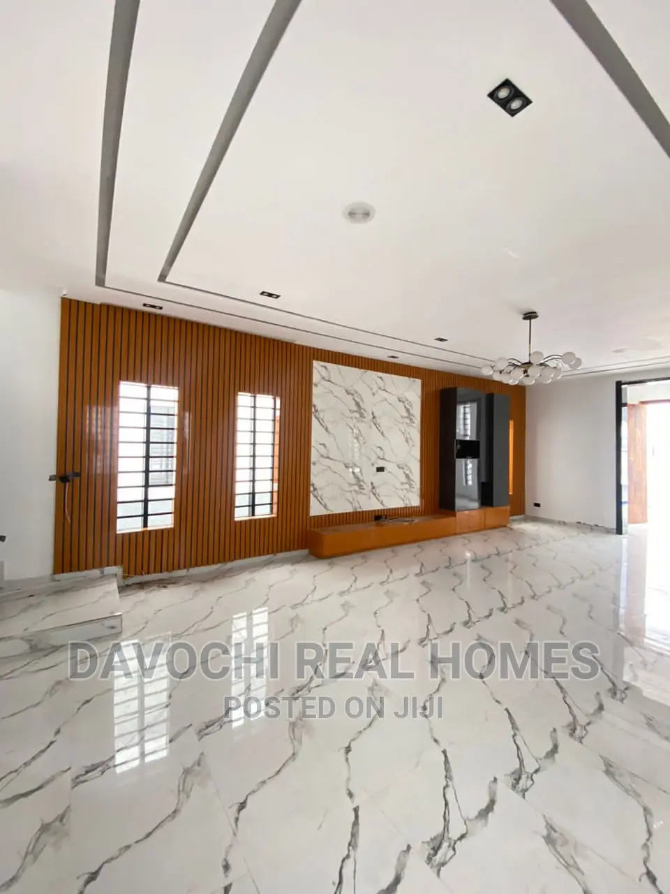 5bdrm Duplex in Orchid Road, Lekki for sale in Lekki