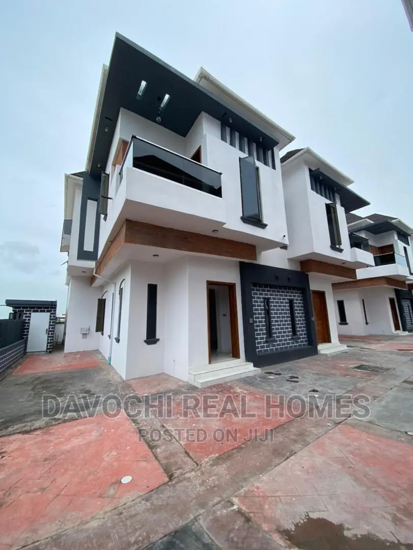 4bdrm Duplex in Chevron Drive, Lekki for sale in Lekki