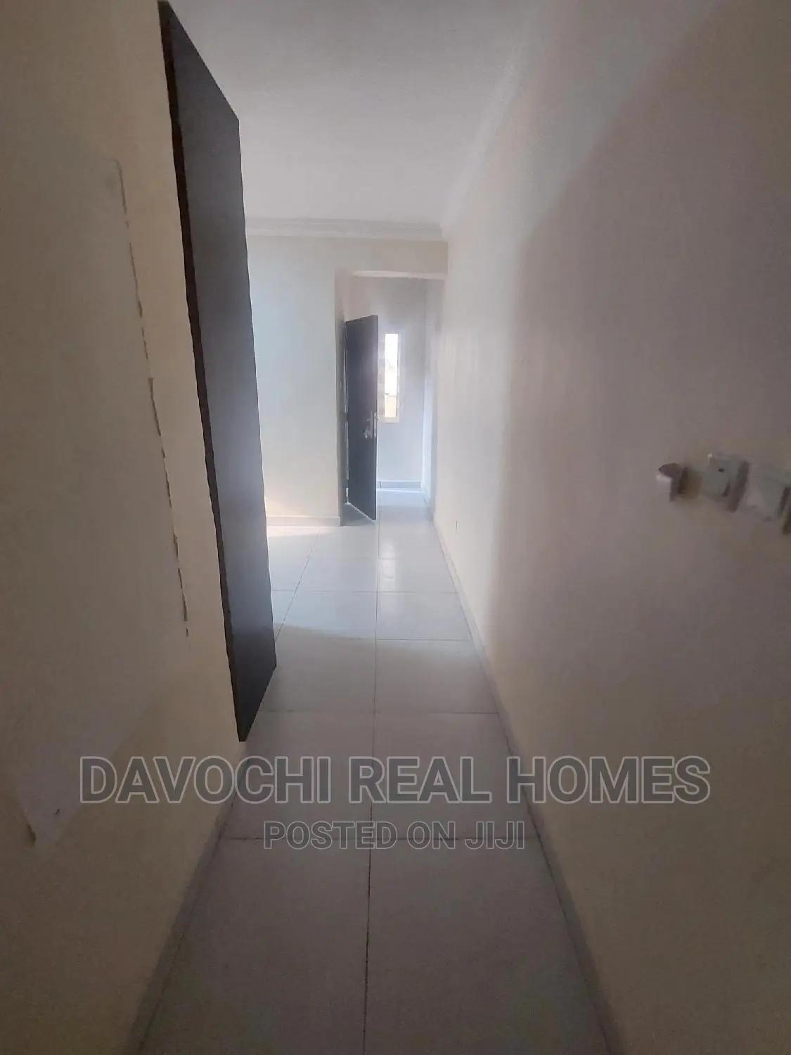 3bdrm Apartment in Orchid Road, Lekki for rent in Lekki