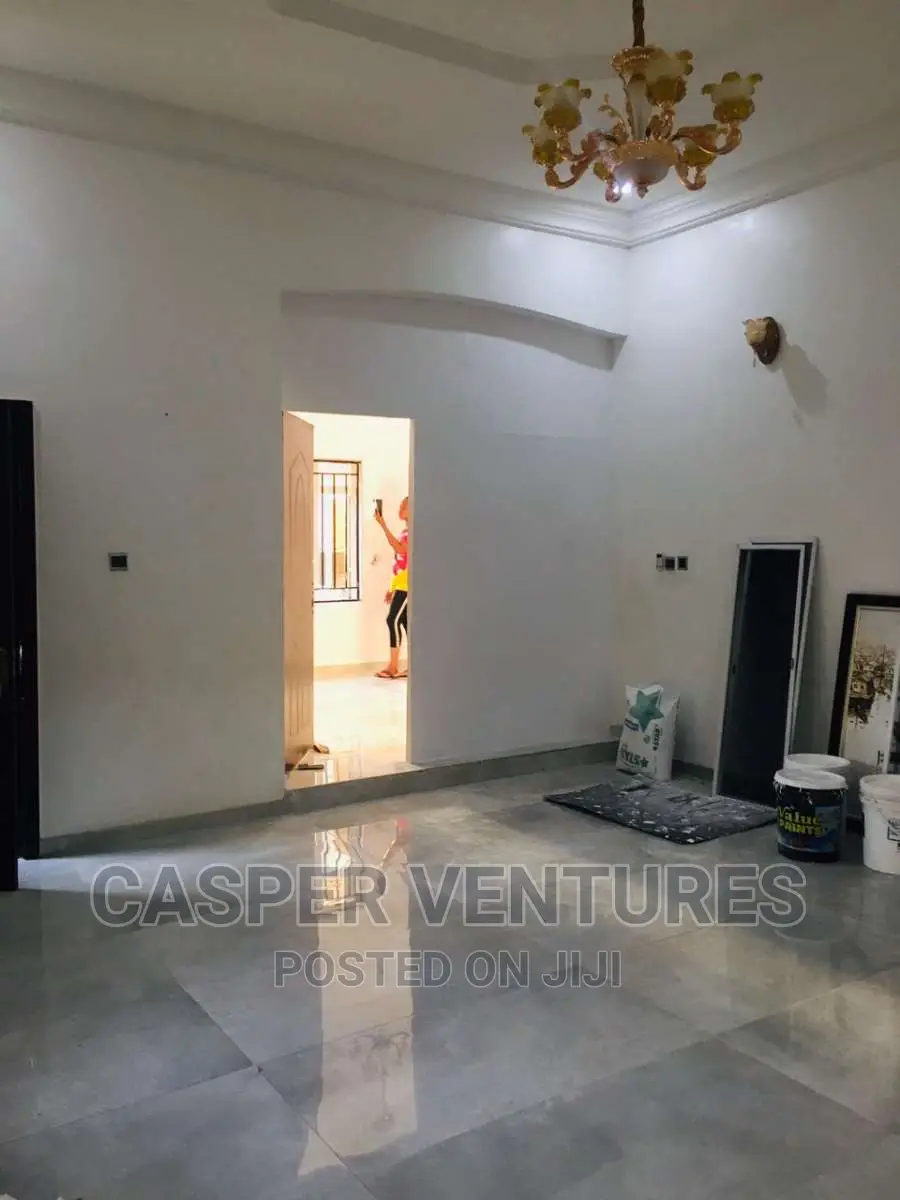 Mini Flat in Idado for rent in Idado