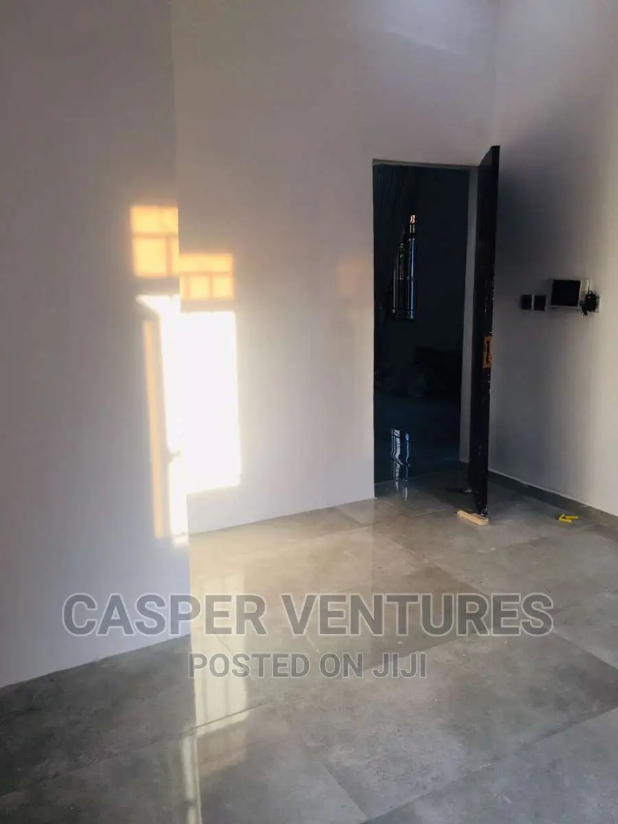 Mini Flat in Idado for rent in Idado