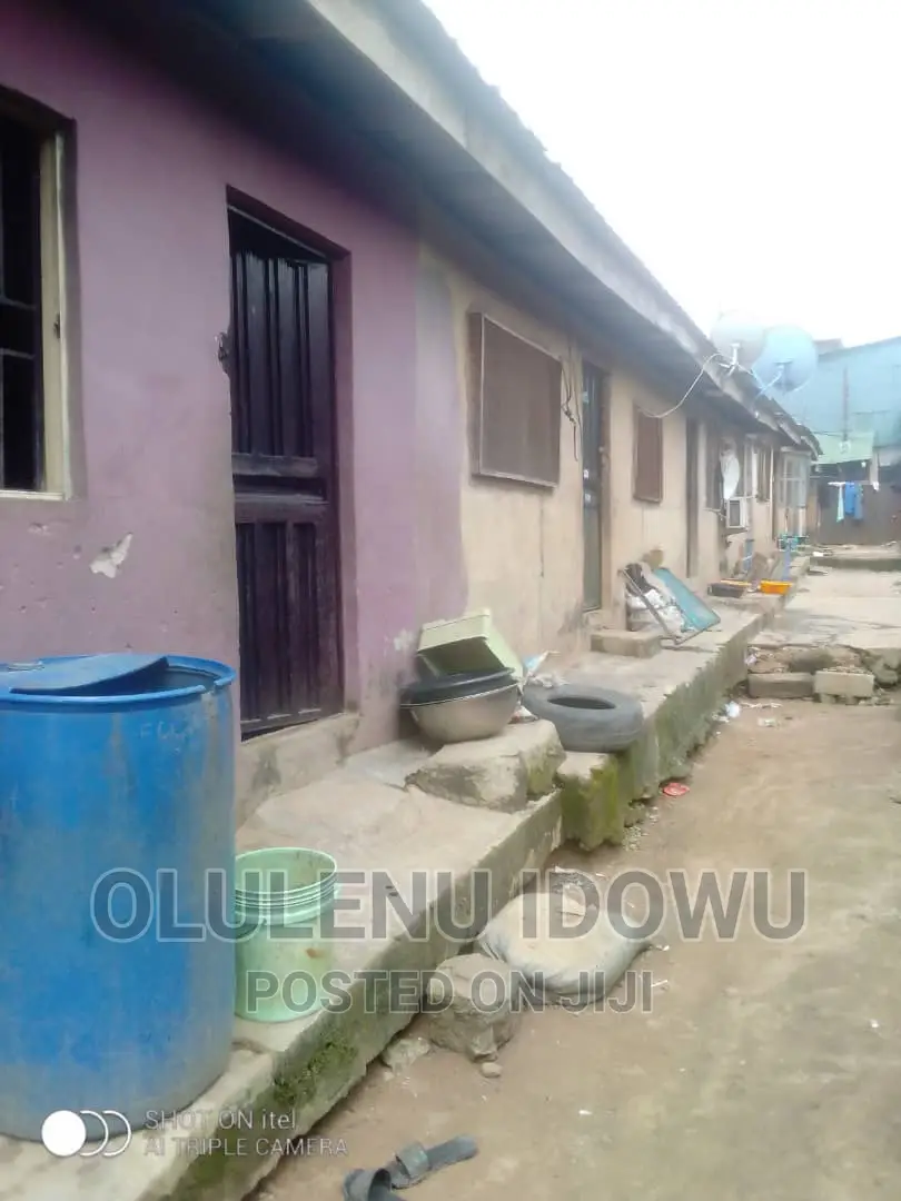 Furnished 2bdrm Block of Flats in Adams Estate, Alimosho for sale in Alimosho
