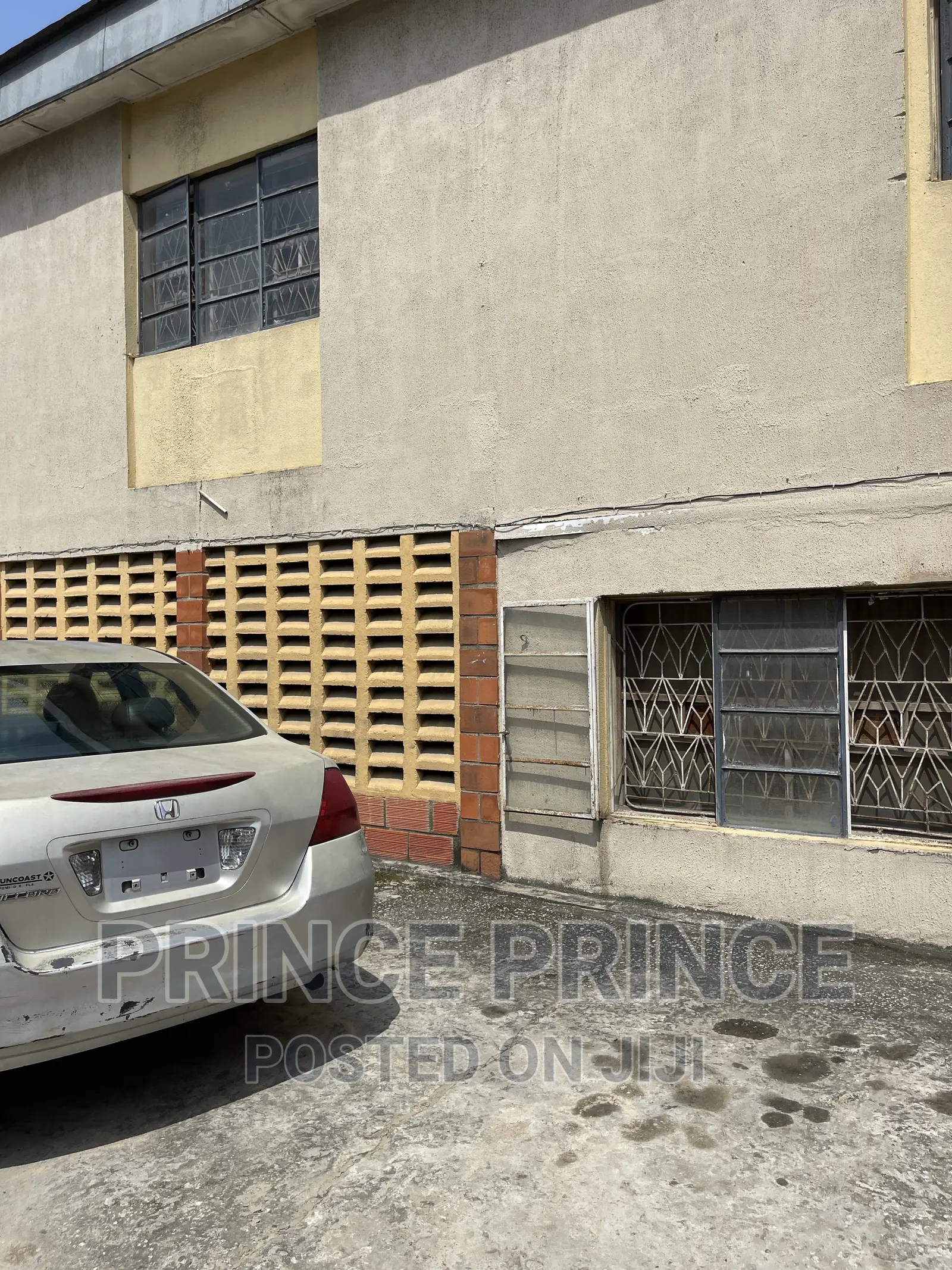 3bdrm Block of Flats in Surulere for sale in Surulere