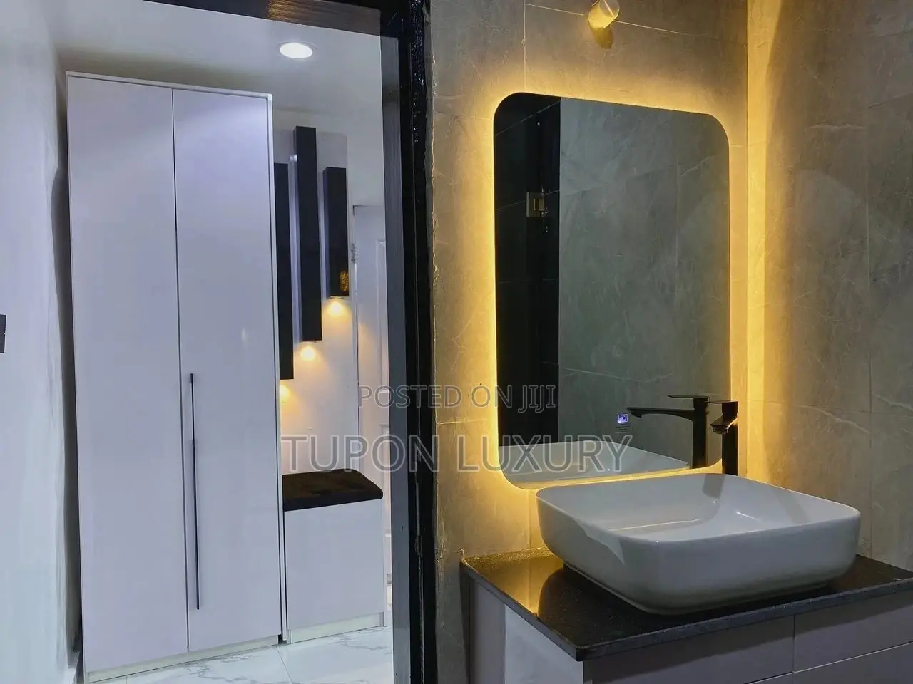 Clean Luxury 1 Bedroom Apartment. in Lekki Phase 1