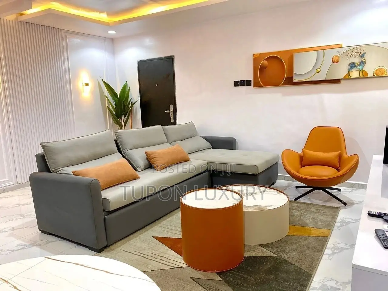 Clean Luxury 1 Bedroom Apartment. in Lekki Phase 1