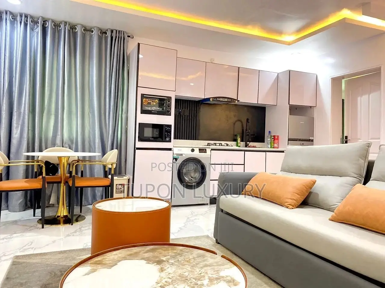 Clean Luxury 1 Bedroom Apartment. in Lekki Phase 1