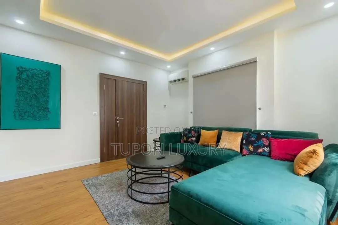 Stylish 1 Bedroom Apartment With Top Notch Amenities. in Lekki Phase 1