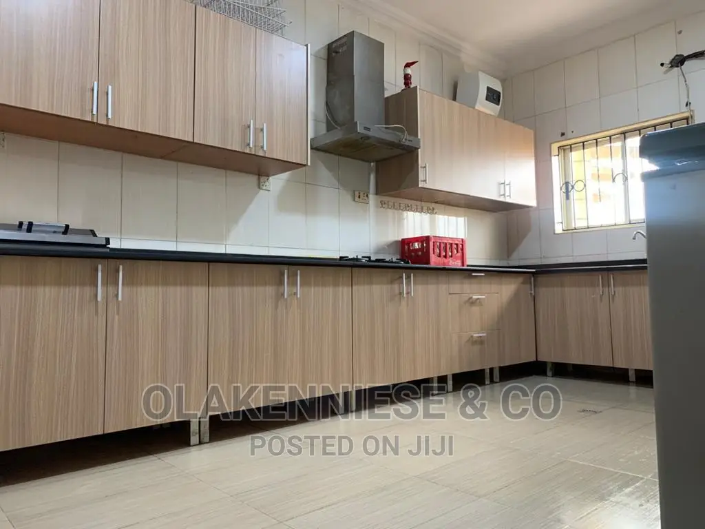 3bdrm Block of Flats in Bodethomas for rent in Bode Thomas
