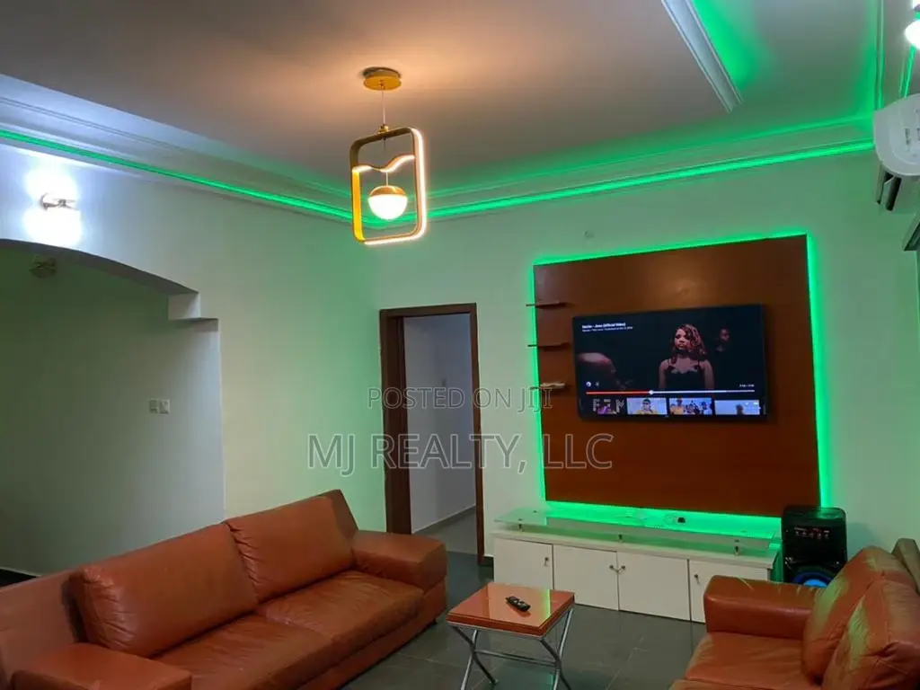 Furnished 5bdrm Duplex in Igbo-efon for sale in Igbo-efon