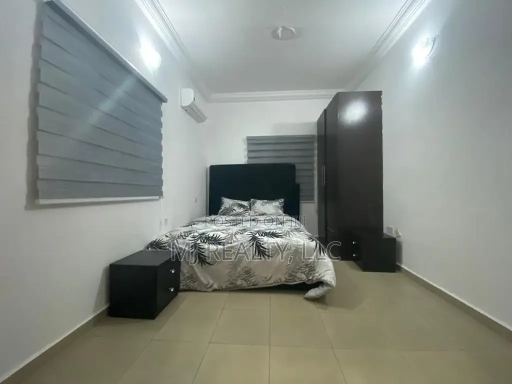 Furnished 5bdrm Duplex in Igbo-efon for sale in Igbo-efon