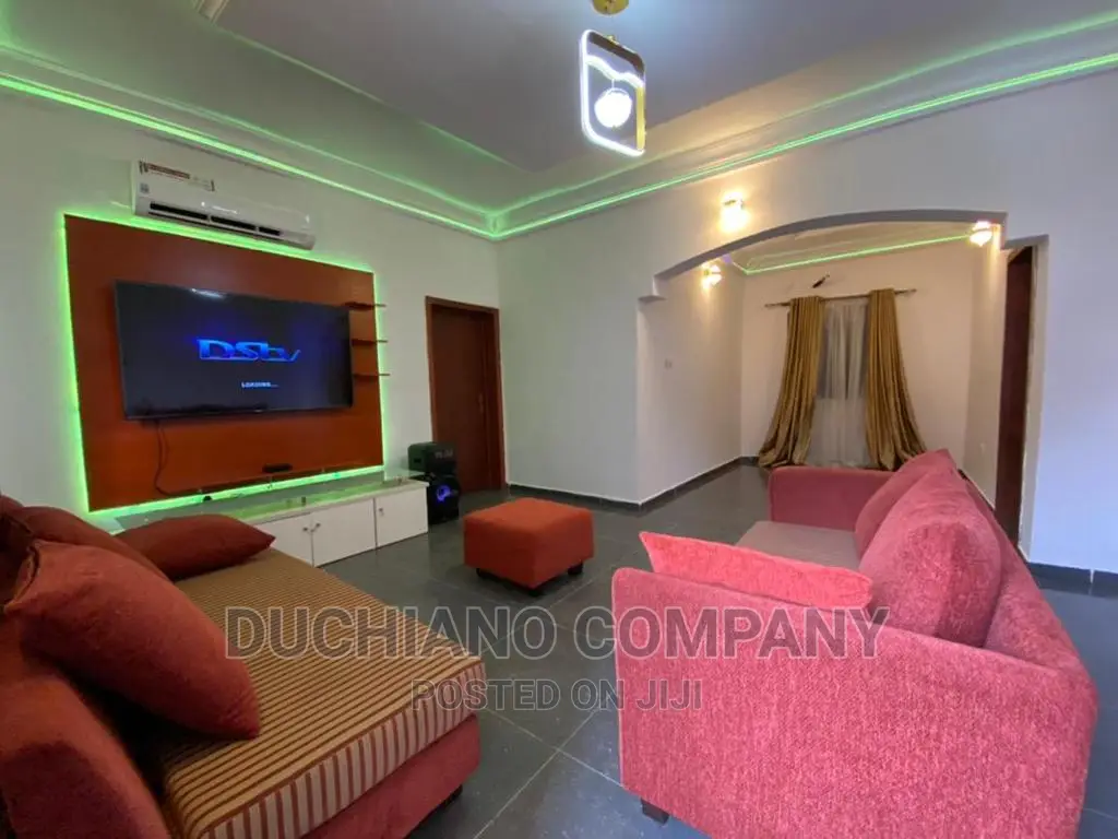 5bdrm Duplex in Igbo-efon for sale in Igbo-efon