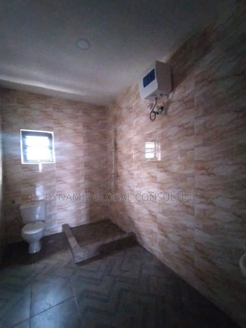 Furnished 5bdrm Duplex in Magodo Phase 2 for sale in GRA Phase 2 Shangisha