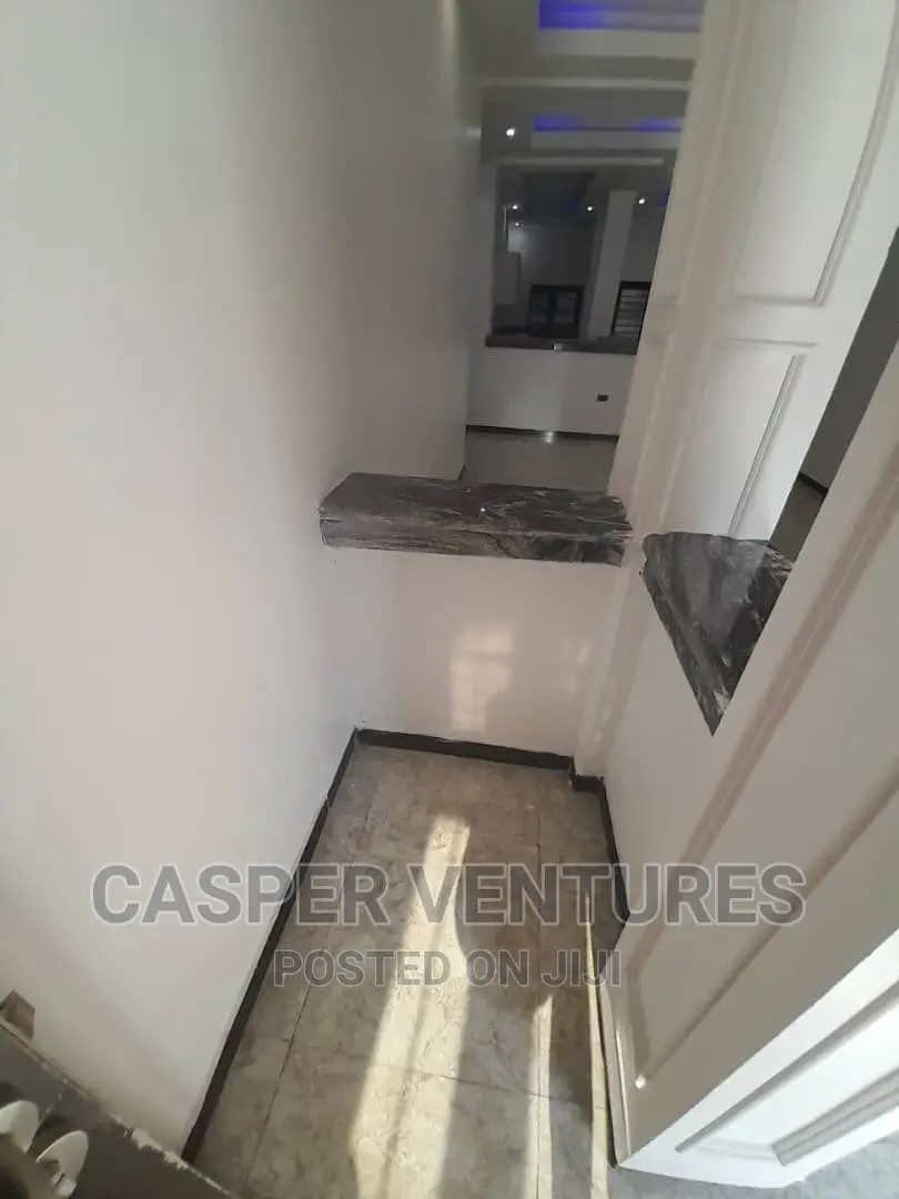 3bdrm Apartment in Chevron for rent in Chevron