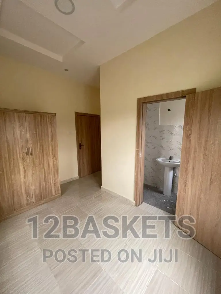 Furnished 4bdrm Duplex in Magodo Phase 1 for sale in Magodo Isheri