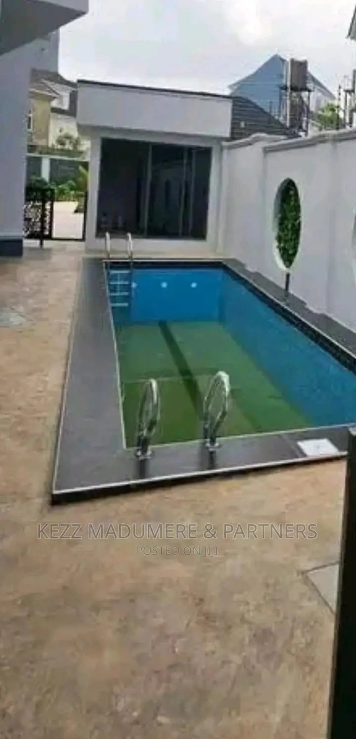 5bdrm Duplex in Apo Resettlement for sale in Apo Resettlement